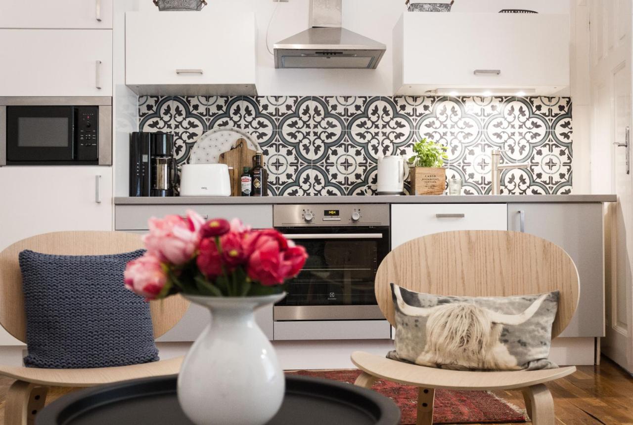 Charming And Unique Apartment With Balcony By The Great Synagogue Budapest Exteriör bild