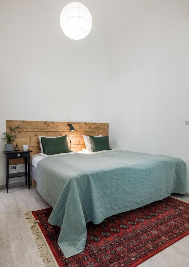 Charming And Unique Apartment With Balcony By The Great Synagogue Budapest Exteriör bild